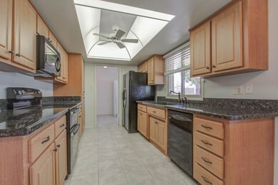 006_Kitchen