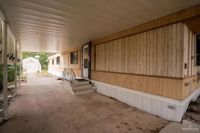 859 Kennard St, Donna, TX 78537 - photo 4