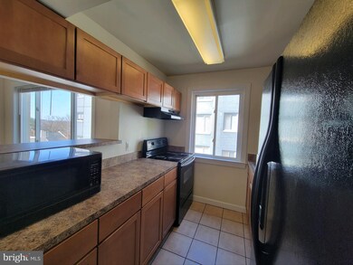 713 Brandywine St SE unit 201, Washington, DC 20032 - photo 7