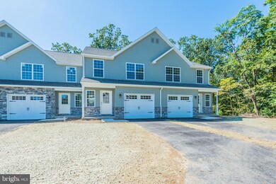 329 Briar Ridge Cir, Enola, PA 17025 - photo 2