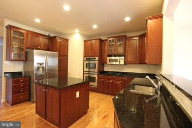 1505 Regent Manor Ct, Silver Spring, MD 20904 - photo 3