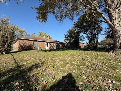 5905 Sara St, Fayetteville, AR 72704 - photo 4