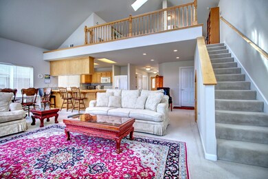 Living - Kitchen - Loft