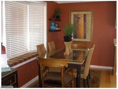 Breakfast. Breakfast room with Bay Window