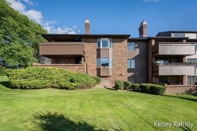3181 Charlevoix-25