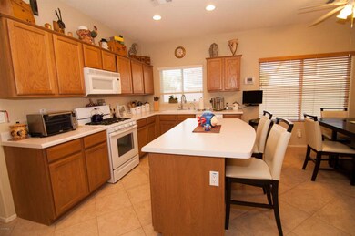 5_118th Dr_Kitchen