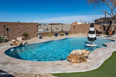 SWIFT_3757HiawathaDr-6