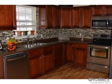 43 Faith Hill Dr, Flat Rock, NC 28731 - photo 6