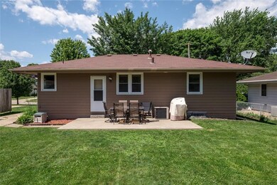 2549 E Ovid Ave, Des Moines, IA 50317 - photo 3