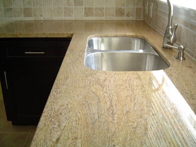 1447 Cheshire Ln, Houston, TX 77018 - photo 7