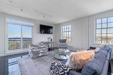 1 King Street 508 living area
