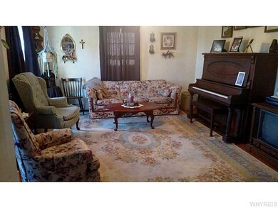 Family Room.