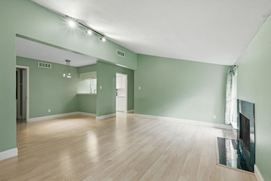 12824 Midway Rd unit 2136, Dallas, TX 75244 - photo 7