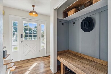 1013 36th St SE, Cedar Rapids, IA 52403 - photo 3