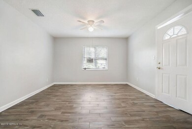 2926 Brackridge Blvd W, Jacksonville, FL 32216 - photo 5