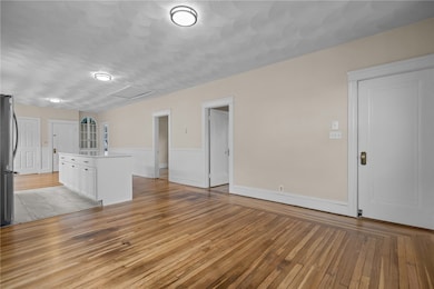 115 Hazael St, Providence, RI 02908 - photo 5