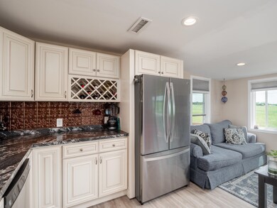 31 River St, Seabrook, NH 03874 - photo 5