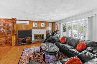 41 Hollow Cir, West Warwick, RI 02893 - photo 7