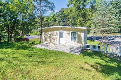 102 Dowling St, Newburgh, NY 12550 - photo 7