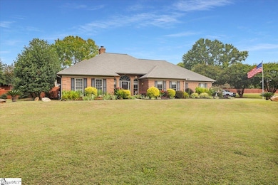 121 Twin Lakes Dr, Moore, SC 29369 - photo 2