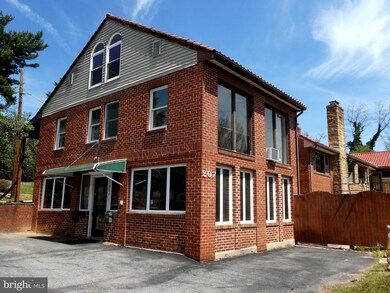 207 Shaw Ave, Silver Spring, MD 20904 - photo 3