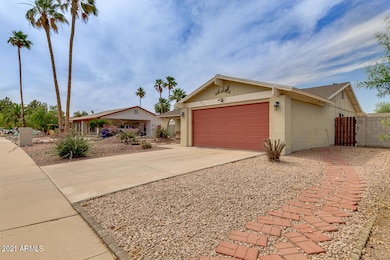 524 W Posada Ave, Mesa, AZ 85210 - photo 3