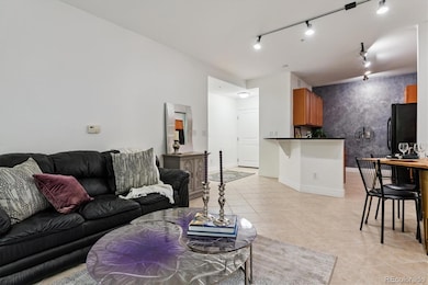 9079 E Panorama Cir unit 209, Englewood, CO 80112 - photo 4