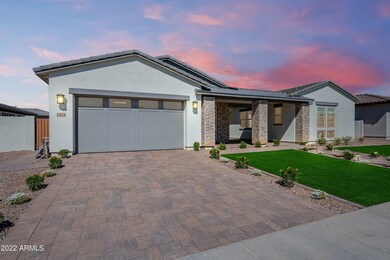 Crescent Way-2