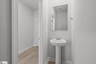 666 Cozy Bluff Rd, Spartanburg, SC 29301 - photo 5