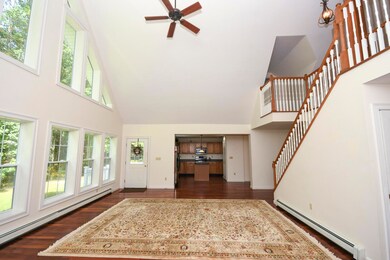 Interior 6