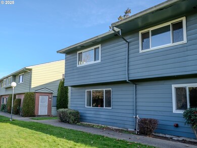 2150 NE Hogan Dr unit 9, Gresham, OR 97030 - photo 3