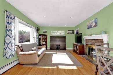 362 W Gray Rd Gray ME 04039-large-004-03