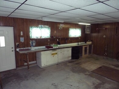 Insulated/Heated Garage<|><|>
