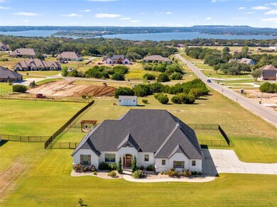 301 Kenyon Ct, Granbury, TX 76049 - photo 3