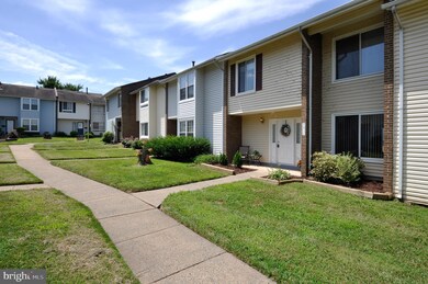 7511 Purdue Ct unit 10, Manassas, VA 20109 - photo 2