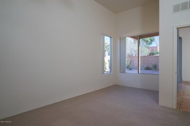 Master With Sitting Area