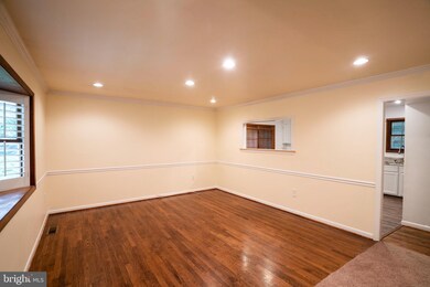 9023 Megan Cir, Owings, MD 20736 - photo 4