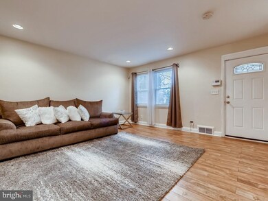 1524 Stonewood Rd, Baltimore, MD 21239 - photo 5