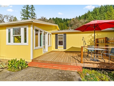 47849 W 2nd St, Oakridge, OR 97463 - photo 4