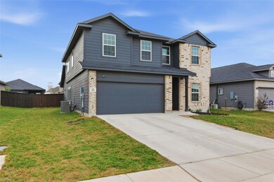 305 Tims Way, Seguin, TX 78155 - photo 2