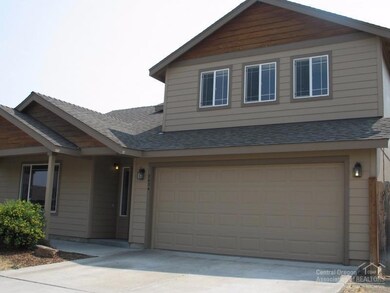 2034 NW Joshua Tree Ct, Redmond, OR 97756 - photo 2