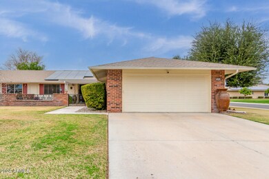 10202 W Highwood Ln, Sun City, AZ 85373 - photo 2