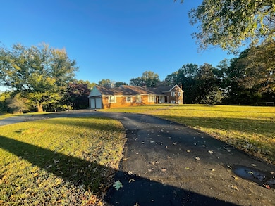 1345 Stone Mill Rd, Hurt, VA 24563 - photo 2