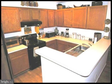 1659 Oak Spring Way, Reston, VA 20190 - photo 7