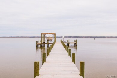 3306 Grandview Dr, Dunnsville, VA 22454 - photo 4