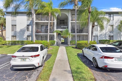 1015 Green Pine Blvd unit 11, West Palm Beach, FL 33409 - photo 3