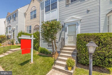 13834 Fount Beattie Ct, Centreville, VA 20121 - photo 4