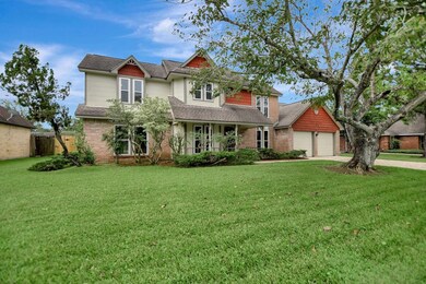 1207 Osborne Dr, Friendswood, TX 77546 - photo 2