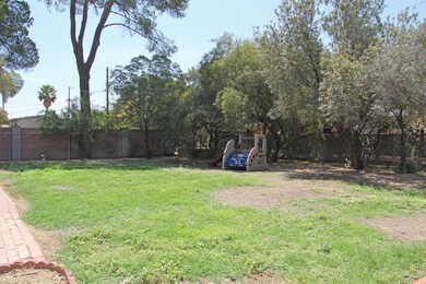 2904 E Kleindale Rd, Tucson, AZ 85716 - photo 4