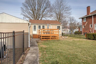 101 E Overton St, Tuscola, IL 61953 - photo 4